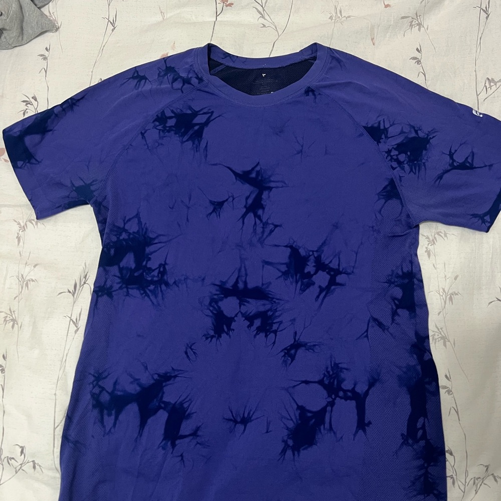 Fabletics Men's Blue Tie-Dye Shirt